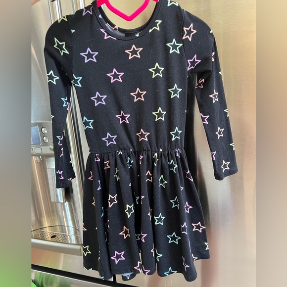 Pixie Lane stars dress for girls size 4. Excellent lightly worn condition. - Picture 4 of 7